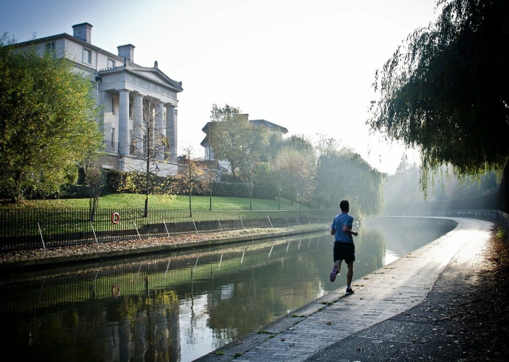 a man running in new jersey considering integrative nutrition therapy